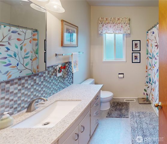 10704 Broadway Avenue S, Tacoma, WA 98444