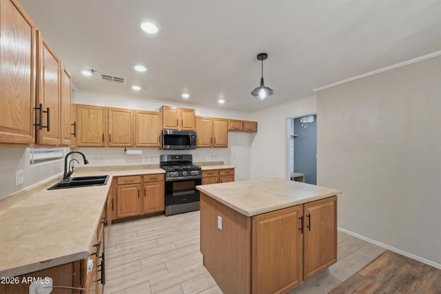 40091 N WESTRAY Way, San Tan Valley, AZ 85140