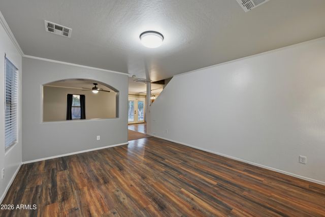 40091 N WESTRAY Way, San Tan Valley, AZ 85140