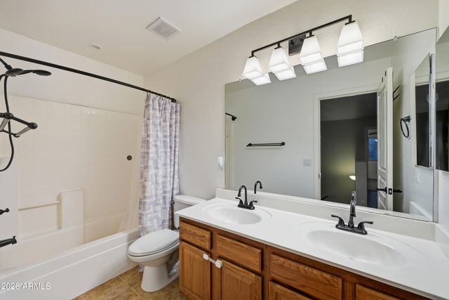 40091 N WESTRAY Way, San Tan Valley, AZ 85140