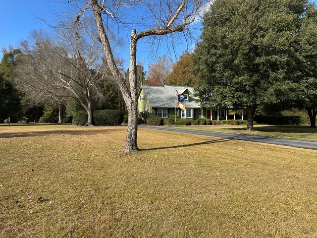 160 Shuler Belt Road, Holly Hill, SC 29059