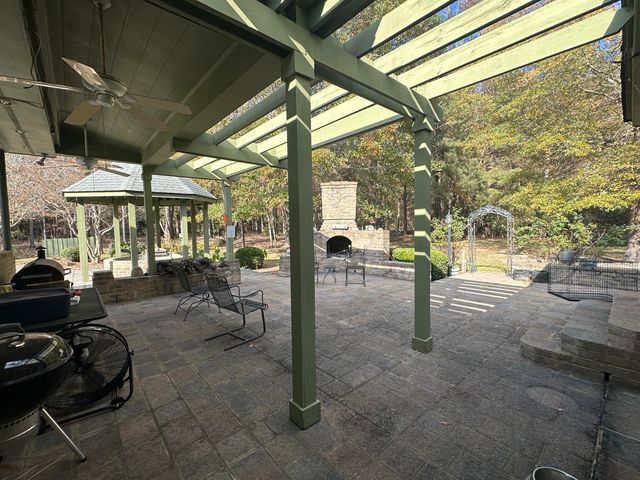 160 Shuler Belt Road, Holly Hill, SC 29059