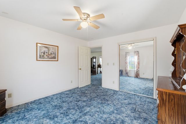 300 Troy Ln, Hohenwald, TN 38462