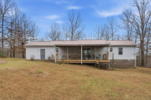 300 Troy Ln, Hohenwald, TN 38462