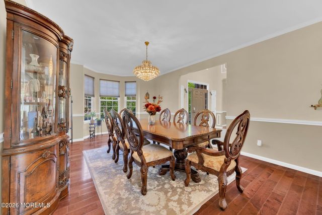 18 Gloria Lane, Monroe, NJ 08831