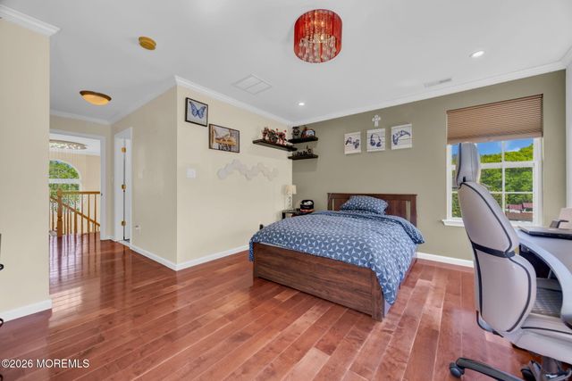 18 Gloria Lane, Monroe, NJ 08831