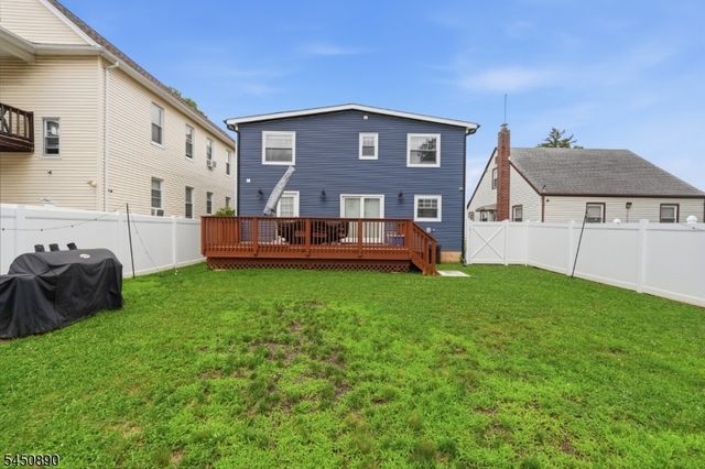 1305 E Henry St, Linden City, NJ 07036