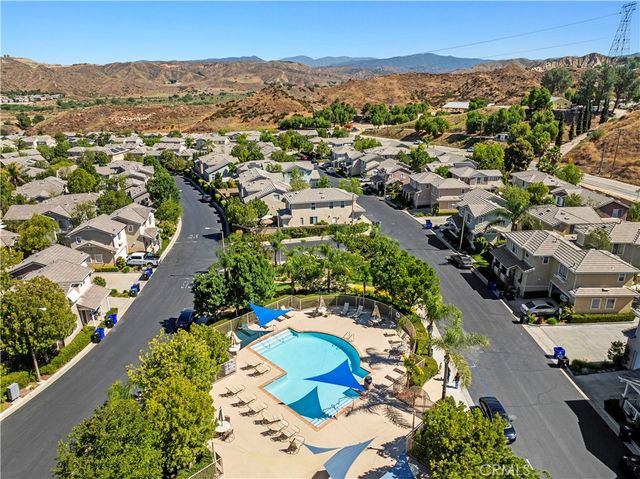 28469 Meadowlark Court, Valencia, CA 91354
