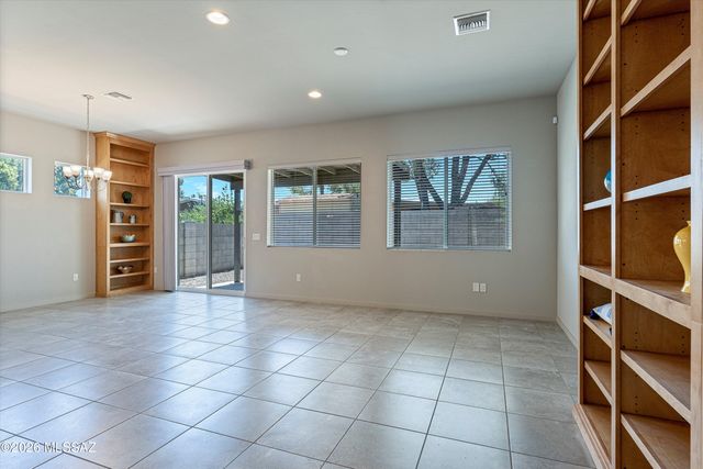7508 E Bookmark Place, Tucson, AZ 85715