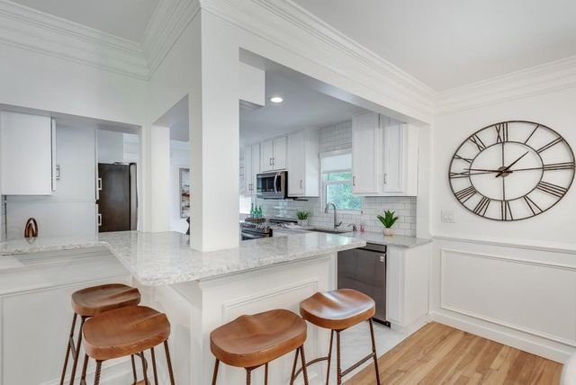2319 Hunting Valley Drive, Decatur, GA 30033