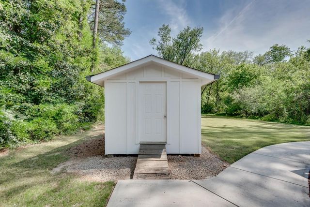 2319 Hunting Valley Drive, Decatur, GA 30033