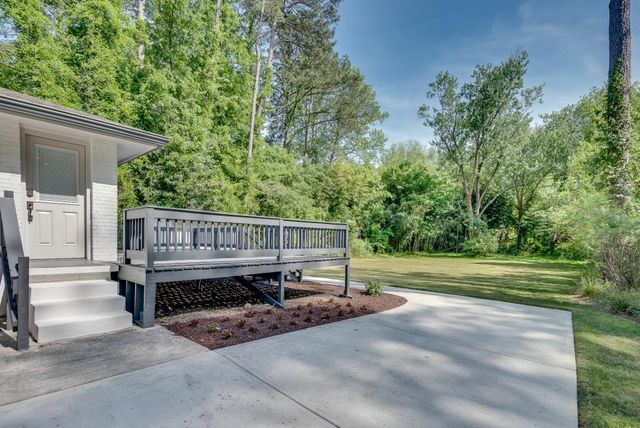 2319 Hunting Valley Drive, Decatur, GA 30033