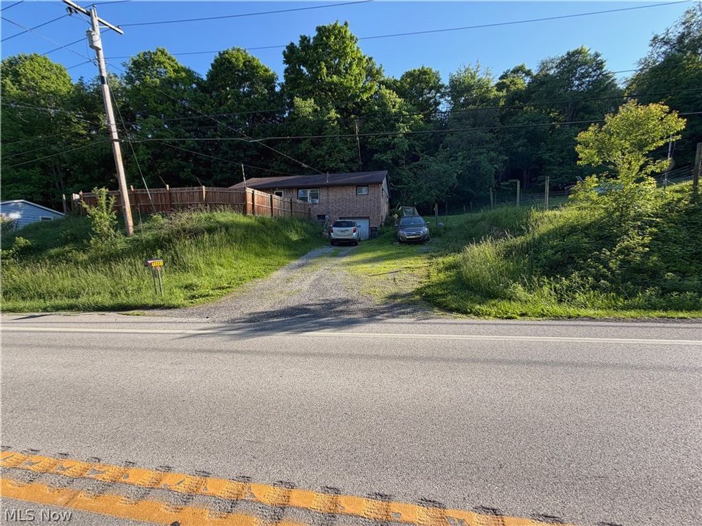 15681 State Route 267, East Liverpool, OH 43920