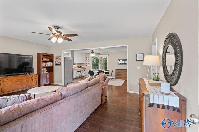 807 7th Street NE, Arab, AL 35016