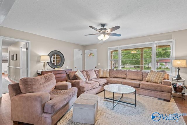 807 7th Street NE, Arab, AL 35016