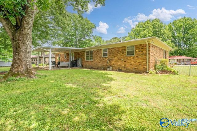807 7th Street NE, Arab, AL 35016