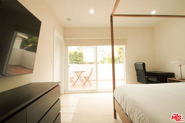 9042 Phyllis Avenue A, West Hollywood, CA 90069