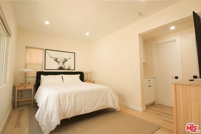 9042 Phyllis Avenue A, West Hollywood, CA 90069