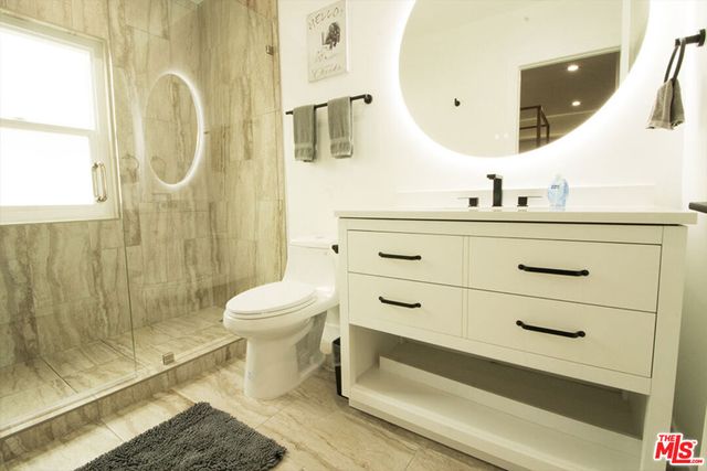 9042 Phyllis Avenue A, West Hollywood, CA 90069