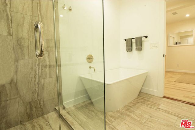 9042 Phyllis Avenue A, West Hollywood, CA 90069