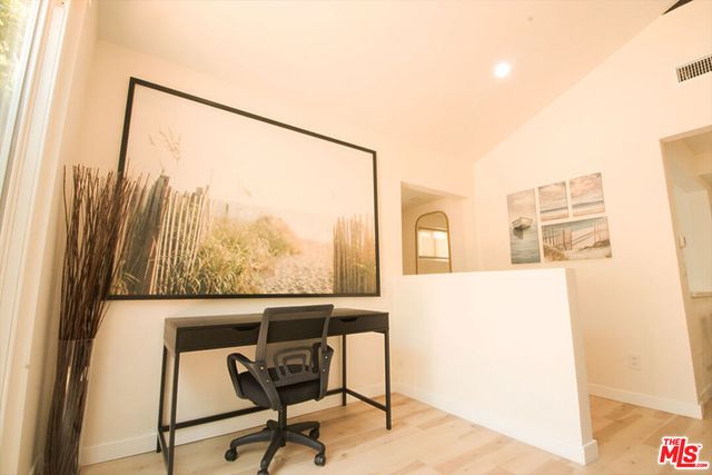 9042 Phyllis Avenue A, West Hollywood, CA 90069