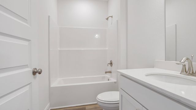 206 W Farm Owl Drive, Freeport, FL 32439