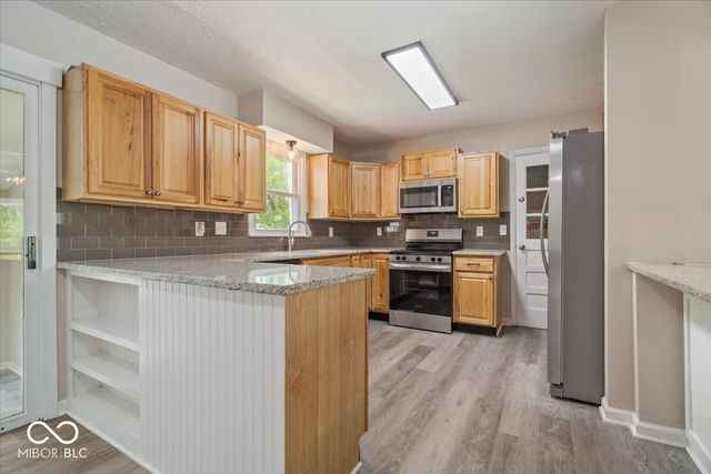 2555 W Sycamore Drive, Greenfield, IN 46140
