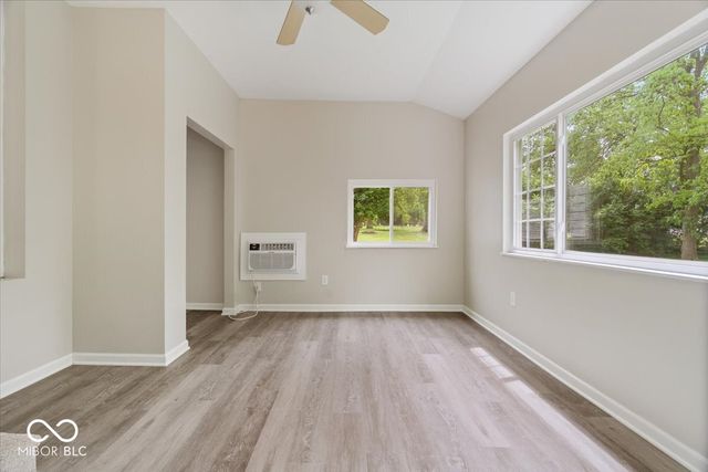 2555 W Sycamore Drive, Greenfield, IN 46140