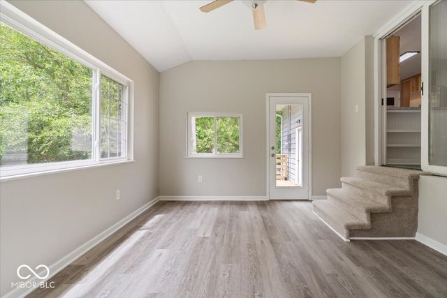 2555 W Sycamore Drive, Greenfield, IN 46140