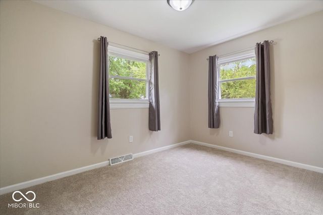 2555 W Sycamore Drive, Greenfield, IN 46140