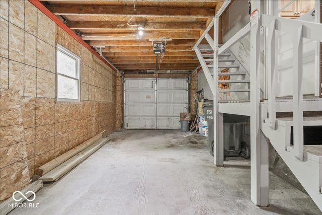 2555 W Sycamore Drive, Greenfield, IN 46140