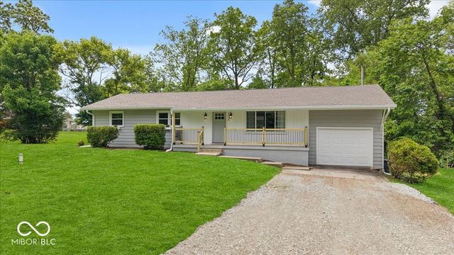 2555 W Sycamore Drive, Greenfield, IN 46140
