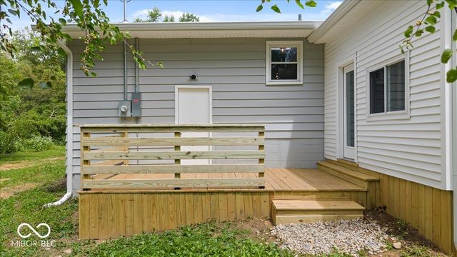2555 W Sycamore Drive, Greenfield, IN 46140