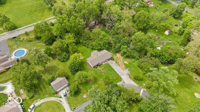 2555 W Sycamore Drive, Greenfield, IN 46140