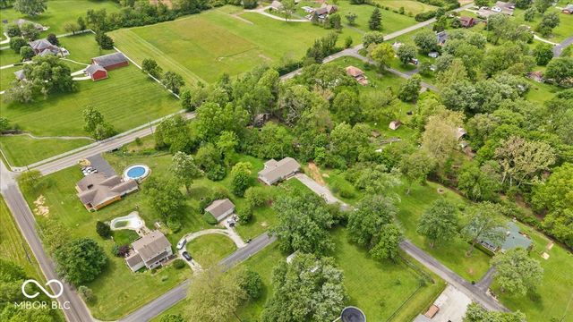 2555 W Sycamore Drive, Greenfield, IN 46140