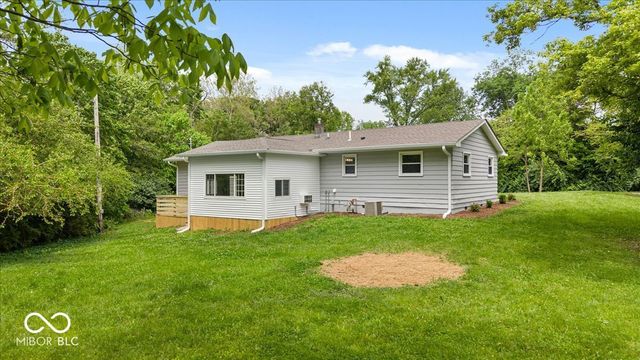 2555 W Sycamore Drive, Greenfield, IN 46140