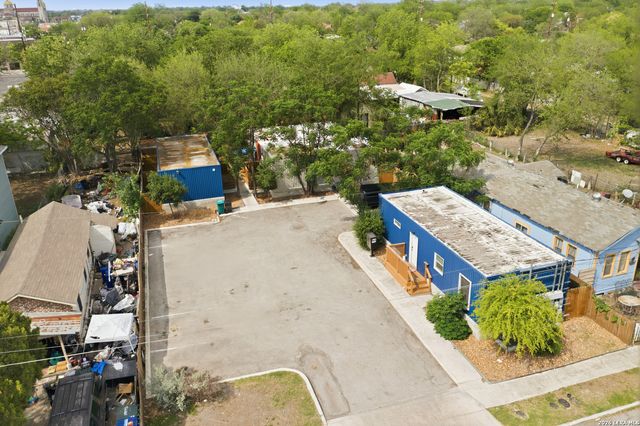 1033 Rivas, San Antonio, TX 78207