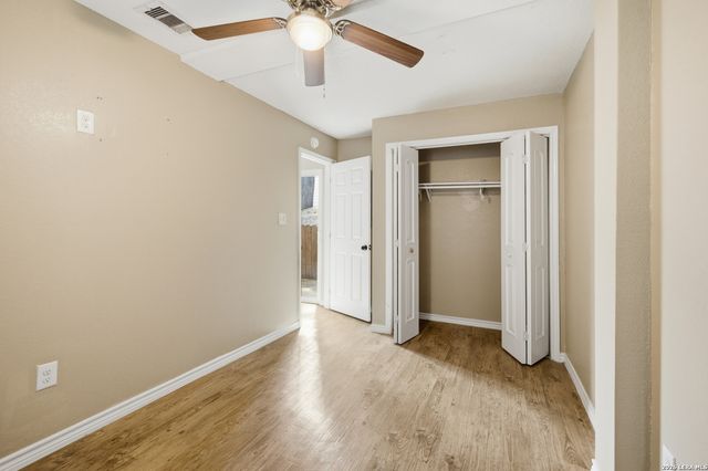 1033 Rivas, San Antonio, TX 78207