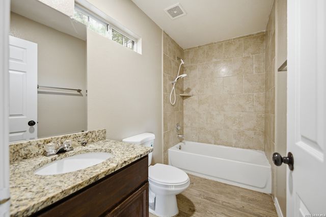 1033 Rivas, San Antonio, TX 78207