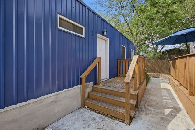 1033 Rivas, San Antonio, TX 78207