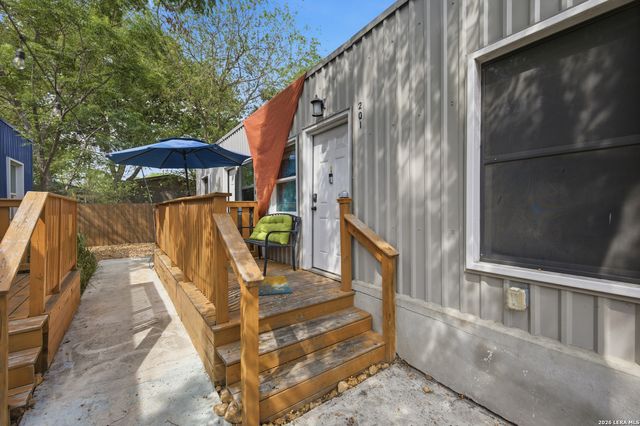 1033 Rivas, San Antonio, TX 78207