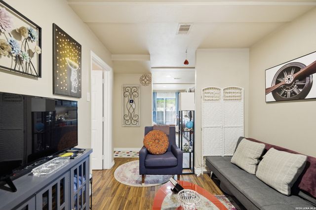 1033 Rivas, San Antonio, TX 78207