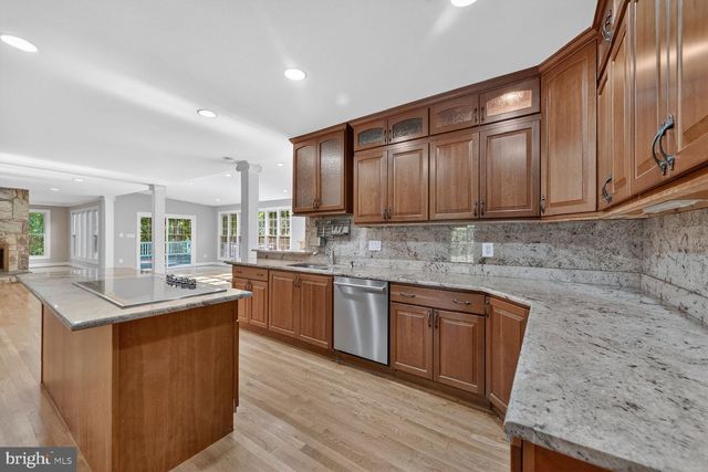 12600 MAIDENS BOWER DR, Potomac, MD 20854