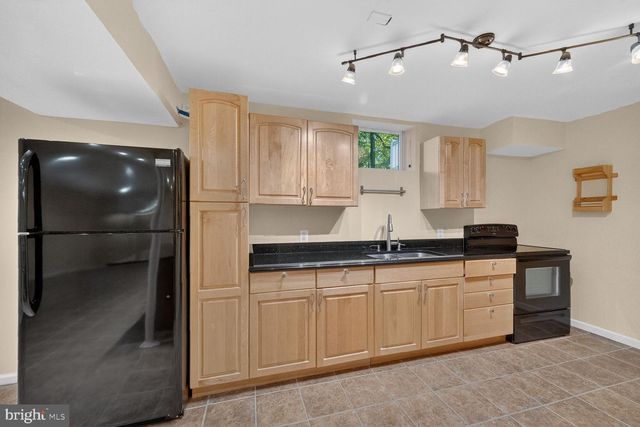 12600 MAIDENS BOWER DR, Potomac, MD 20854