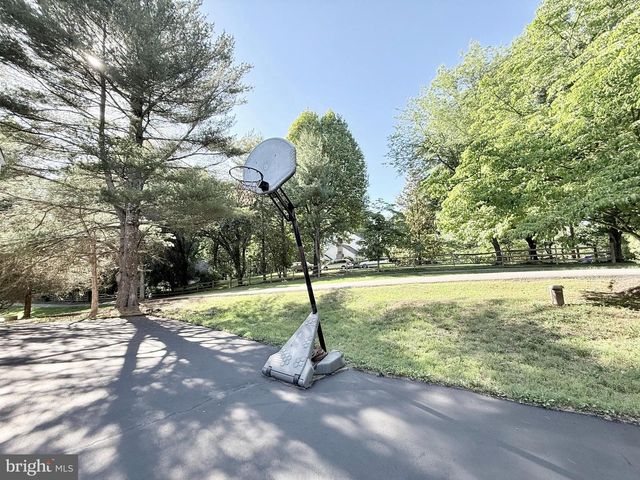12600 MAIDENS BOWER DR, Potomac, MD 20854