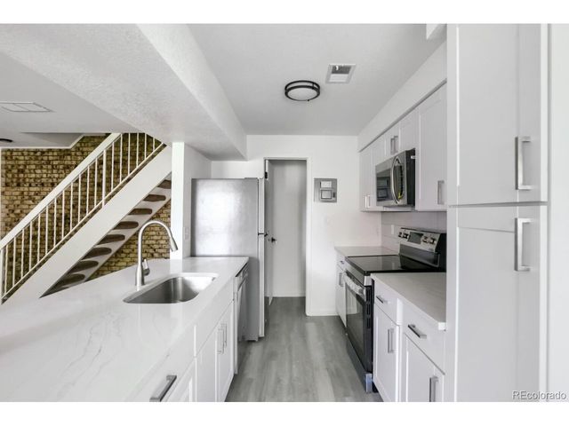 1142 S Eagle Cir C, Aurora, CO 80012