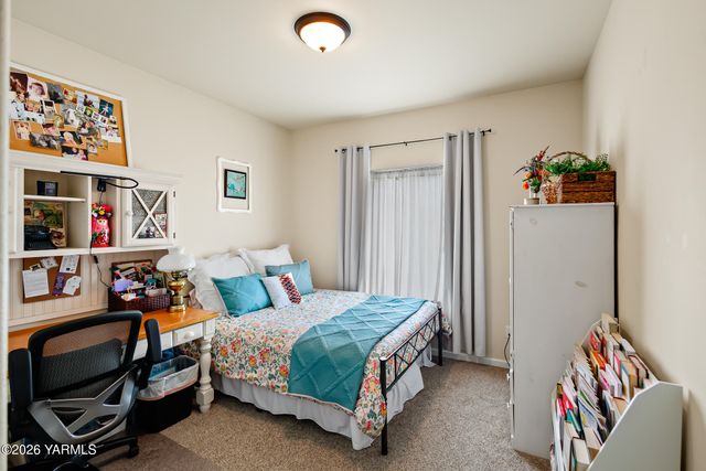 2106 Diamond Way, Yakima, WA 98903