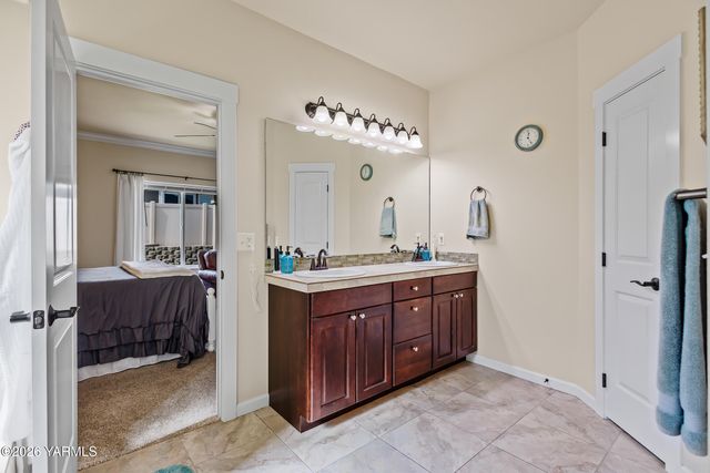 2106 Diamond Way, Yakima, WA 98903