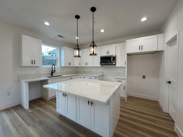 130 Gold Creek Ct, Valley Springs, CA 95252