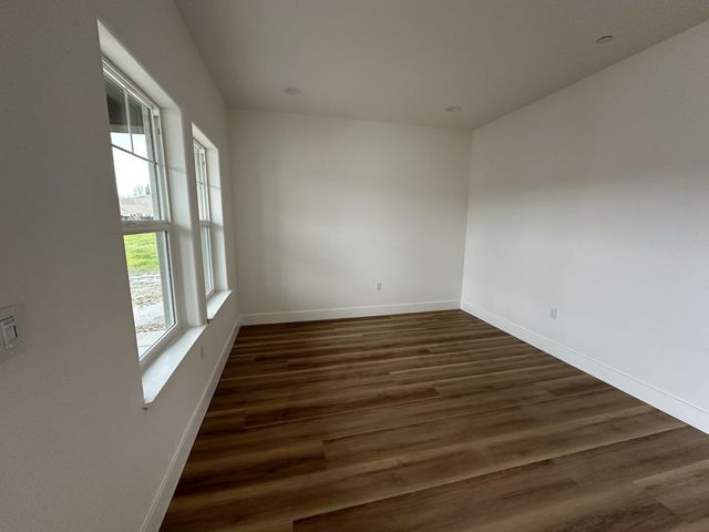 130 Gold Creek Ct, Valley Springs, CA 95252